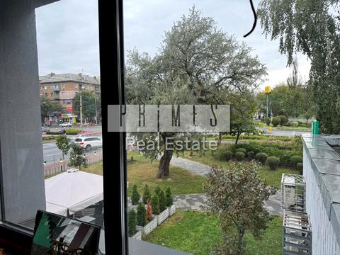 коммерческая по адресу Вышгородская ул., 23