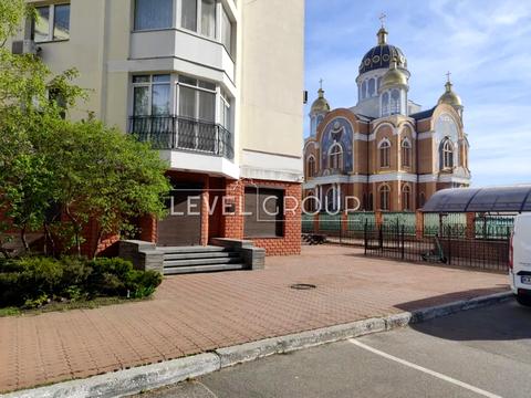 комерційна за адресою Володимира Івасюка просп. (Героїв Сталінграду), 24-А