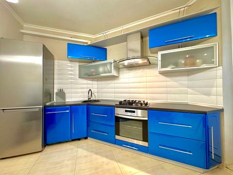 квартира за адресою Раїси Окіпної вул., 8