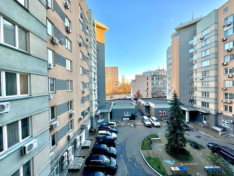 квартира за адресою Раїси Окіпної вул., 8