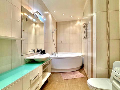 квартира за адресою Раїси Окіпної вул., 8