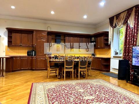 дом по адресу Івана Франка ул.