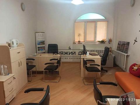 комерційна за адресою Київ, Івана Франка пл., 12