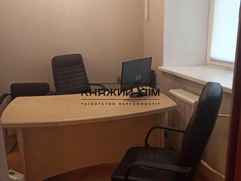 комерційна за адресою Київ, Івана Франка пл., 12