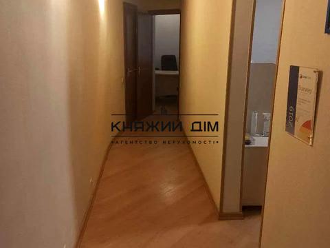 комерційна за адресою Київ, Івана Франка пл., 12