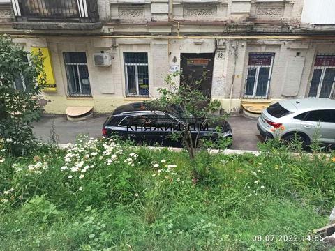 комерційна за адресою Київ, Івана Франка пл., 12