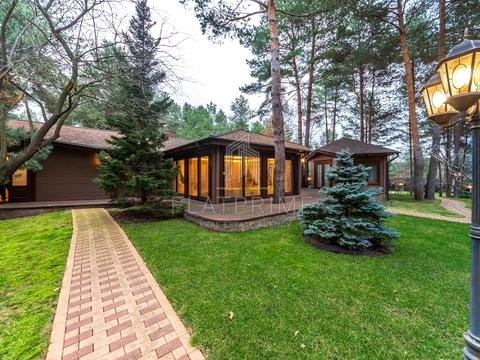 будинок за адресою Боброва, 1