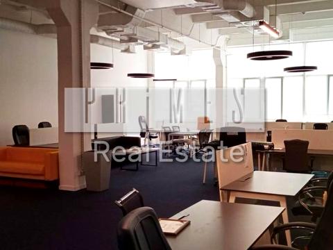 комерційна за адресою Лаврська вул. (Січневого Повстання), 3