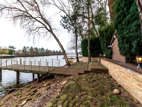 будинок за адресою Боброва, 1