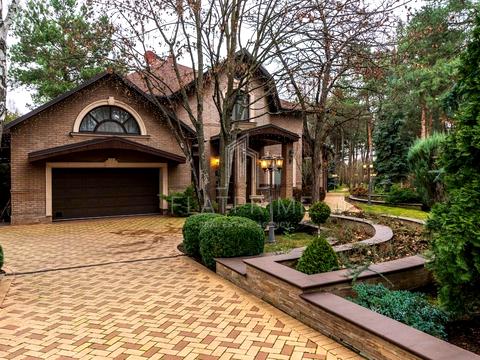 будинок за адресою Боброва, 1