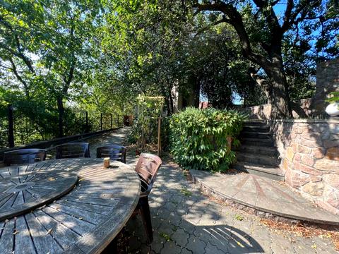 будинок за адресою Київ, Менделєєва вул.