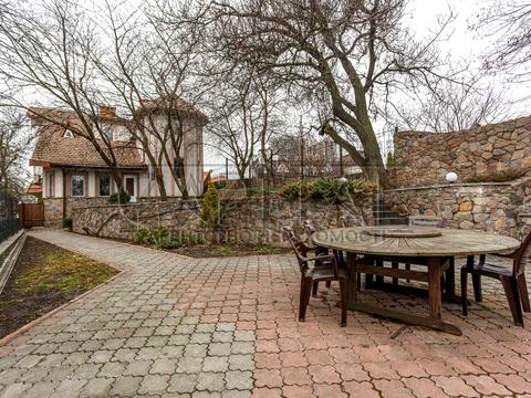 будинок за адресою Київ, Менделєєва вул.