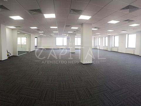 комерційна за адресою Жилянська вул., 75