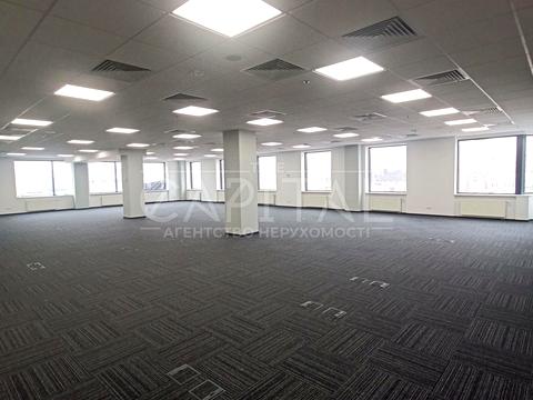 комерційна за адресою Жилянська вул., 75