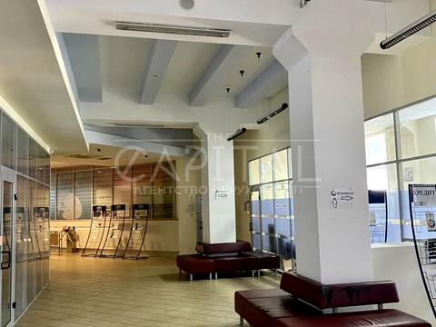 комерційна за адресою Київ, Митрополита Василя Липківського вул. (Урицького), 1а