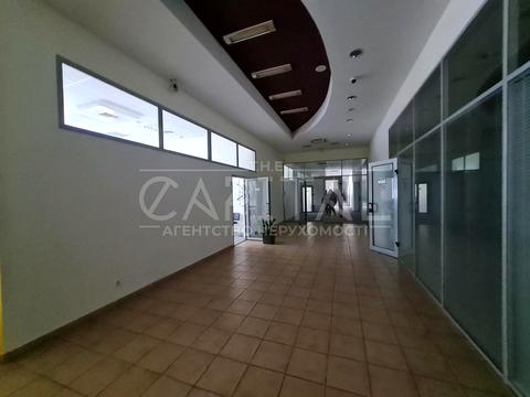 комерційна за адресою Київ, Митрополита Василя Липківського вул. (Урицького), 1а