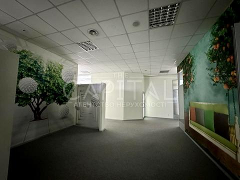 комерційна за адресою Київ, Митрополита Василя Липківського вул. (Урицького), 1а