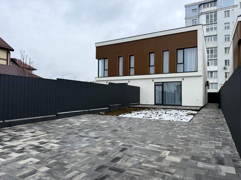 будинок за адресою с. Петропавлівська борщагівка, Макарівська вул., 39