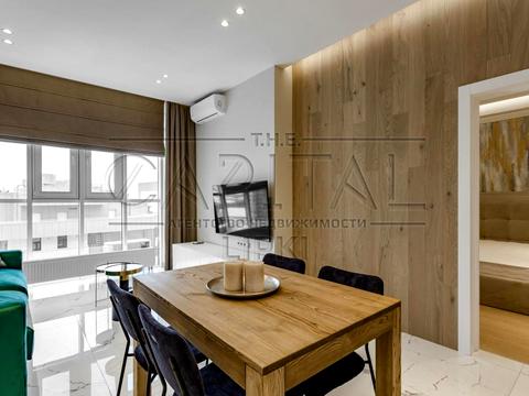 квартира по адресу Андрея Верхогляда ул. (Михайла Драгомирова), 11