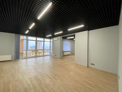 комерційна за адресою Євгена Коновальця вул. (Щорса), 36-Е