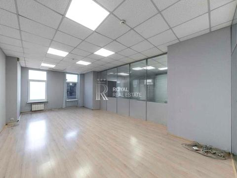 комерційна за адресою Саксаганського вул., 119