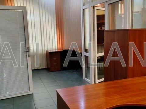 комерційна за адресою Герцена вул., 17-25