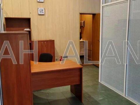 комерційна за адресою Герцена вул., 17-25