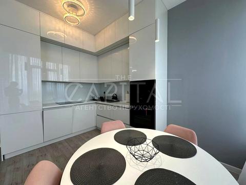 квартира за адресою Київ, Каховська вул., 60