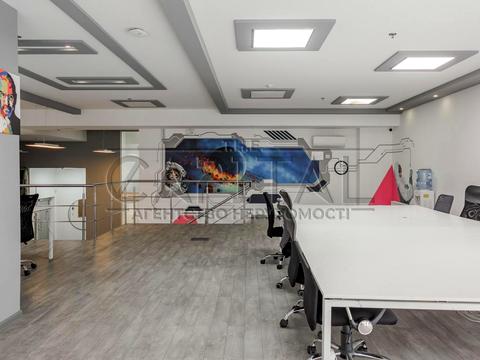 комерційна за адресою Саксаганського вул., 70-а