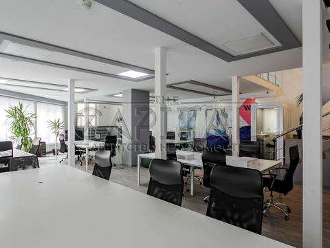 комерційна за адресою Саксаганського вул., 70-а