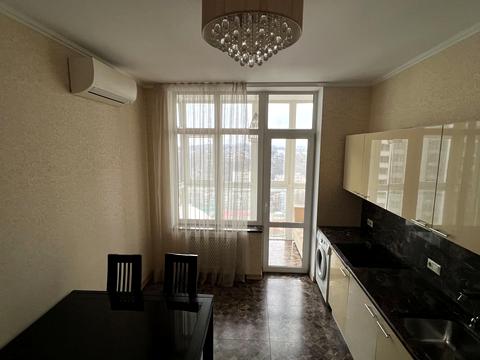 квартира по адресу Андрея Верхогляда ул. (Михайла Драгомирова), 16