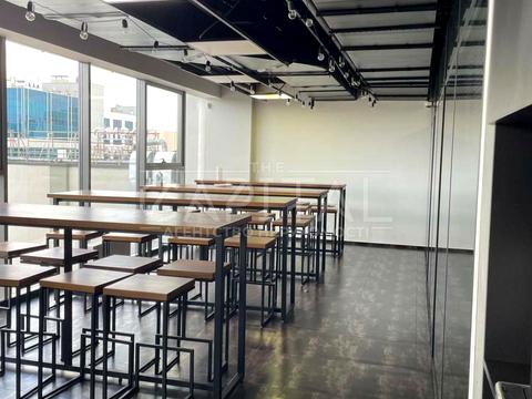 комерційна за адресою Вадима Гетьмана вул., 1-А