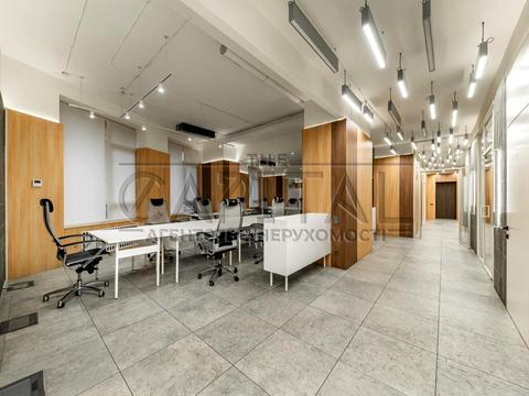 комерційна за адресою вул. Січових Стрільців, 44 А