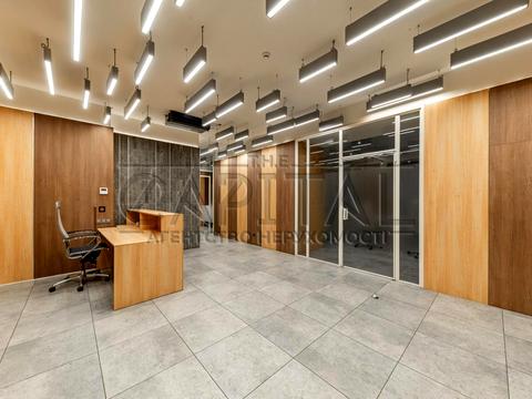 комерційна за адресою вул. Січових Стрільців, 44 А