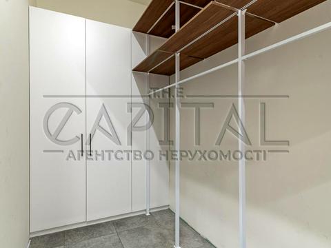 комерційна за адресою вул. Січових Стрільців, 44 А