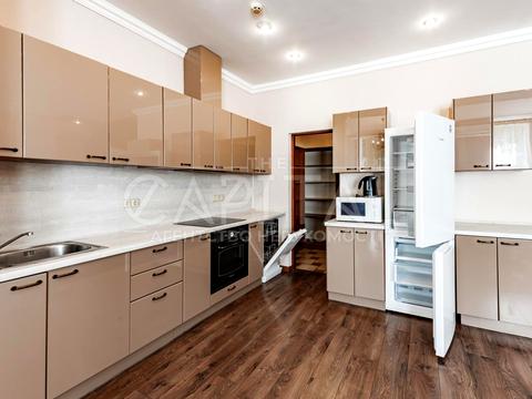 будинок за адресою с. Козин, Лугова