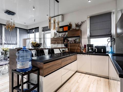 квартира за адресою Ділова вул. (Димитрова), 4