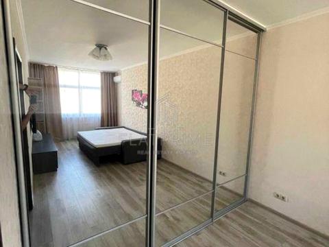 квартира за адресою Анни Ахматової вул., 22