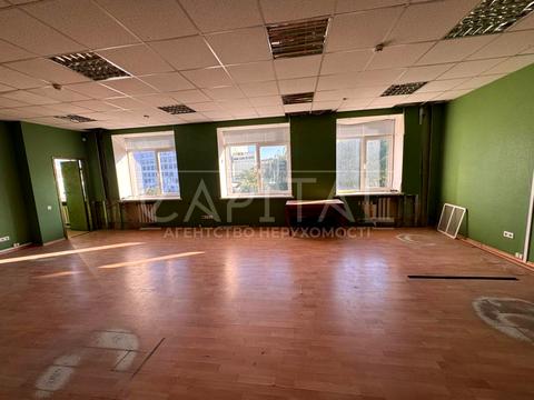 коммерческая по адресу Межигорская ул., 82