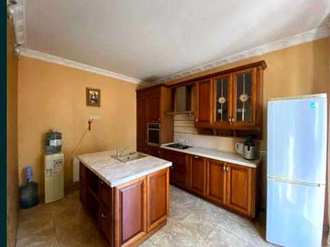 будинок за адресою Богатирська вул.