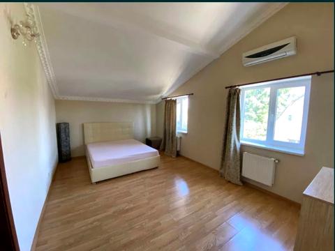 будинок за адресою Богатирська вул.