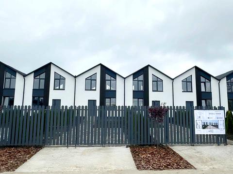 будинок за адресою Каштанова