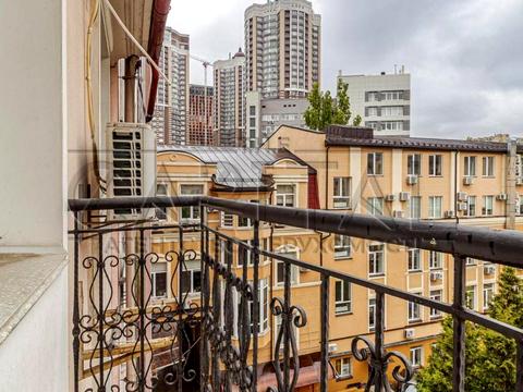 коммерческая по адресу Глибочицька, 40