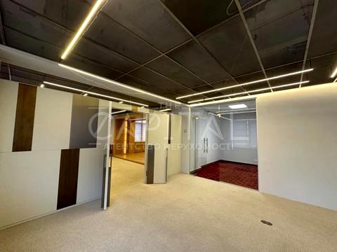 комерційна за адресою Верхній Вал вул., 40-В