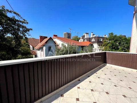 дом по адресу Зверинецкая ул.