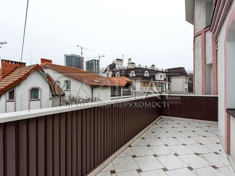 дом по адресу Зверинецкая ул.