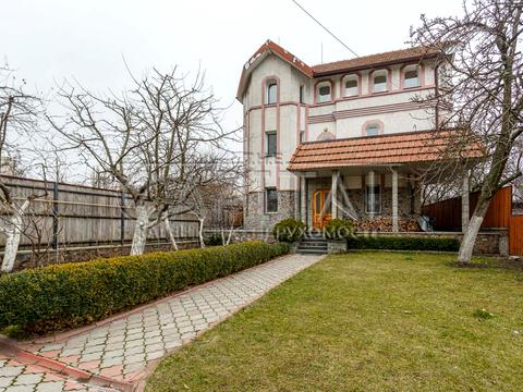 дом по адресу Зверинецкая ул.