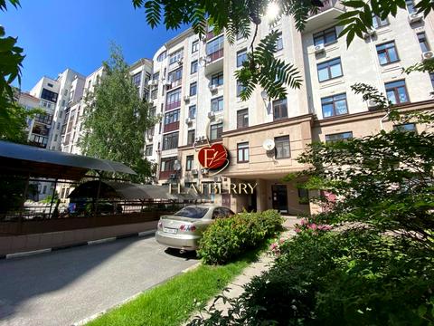 комерційна за адресою Щекавицька вул., 30/39