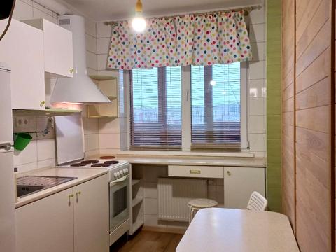 квартира за адресою Київ, Наталії Ужвій вул., 12