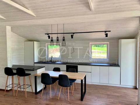 будинок за адресою с. Лісники, Вишнева вул.